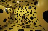 slide IRC.2012.03267 (old number: KUS.Y-D008) showing Yayoi Kusama's installation, Dots Obsession, at the Mattress Factory, 1996.